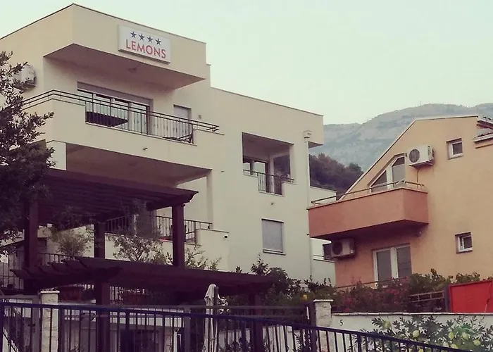 Apartments Lemons