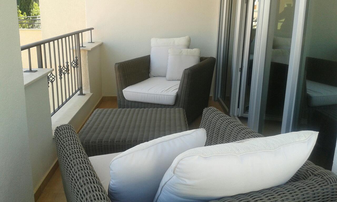 Lemons Apartment Budva