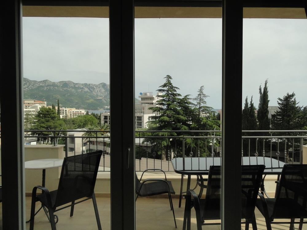 Lemons Budva